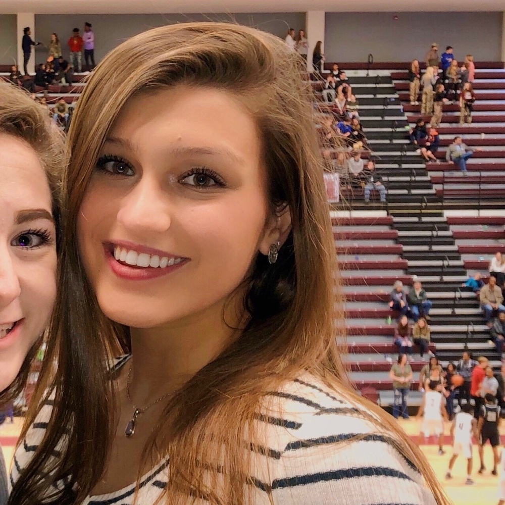 Meet your Posher, Avery